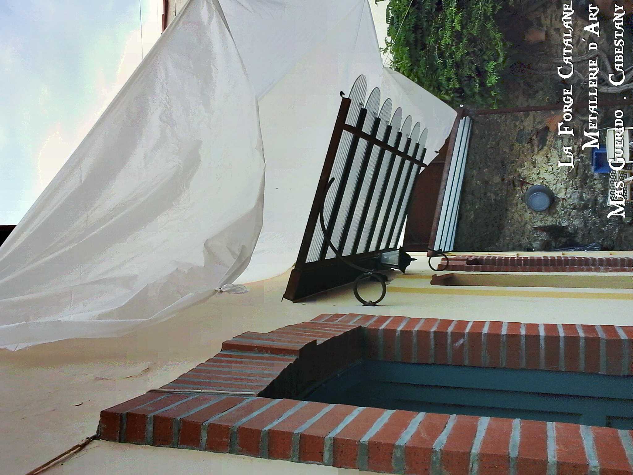 marquise vitree feuillete opalescent forge catalane.jpg